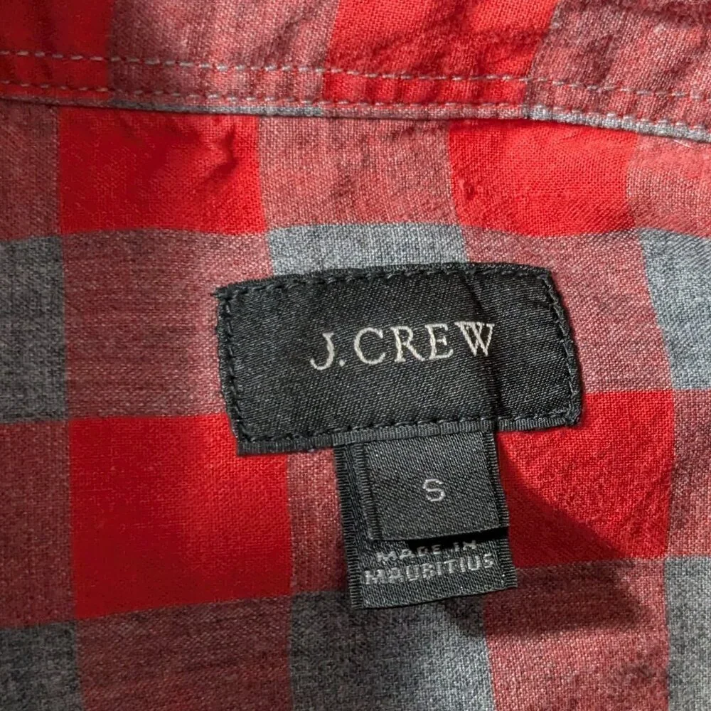 J. CREW Red/Gray Plaid Long Sleeve, Collared, Button Cotton Shirt; Size S